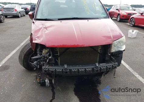 2014 Chrysler Town & Country Touring z USA, uszkodzony, nr VIN 2C4RC1BG8ER403459